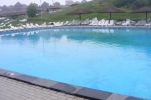 Bazinul mare de la Băila Figa are de acum apa încălzită. Nicolae Moldovan: Continuăm modernizările