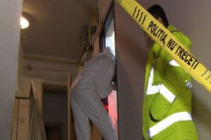 Septuagenară descoperită fără viaţă în casă