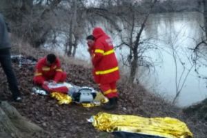 A plecat la pescuit dar a murit înecat în apele învolburate ale Someşului Mare