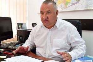Proprietari de chioşcuri din Ploieşti pot răsufla liniştiţi! Viceprimarul Ganea: Ne vedem nevoiţi să amânăm implementarea noului regulament de funcţionare privind comerţul stradal pentru a nu bloca sute de afaceri