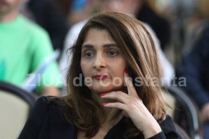 Scarile de acces spre plaja Modern din Constanta raman in paragina. Consilierii PNL il acuza pe Decebal Fagadau ca a furat“ proiectul unui consilier liberal. Drept urmare, i-au trantit proiectul edilului-sef (document)