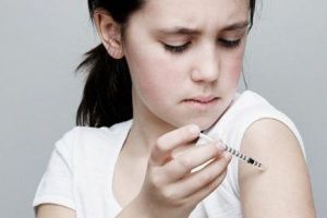 Statul se IMPLICĂ să pună CAPĂT chinului copiilor BOLNAVI de DIABET