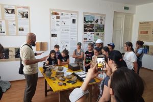 Educaţia, cultura şi sportul, promovate de Geoparcul Dinozaurilor în Săptămâna Europeană a Geoparcurilor