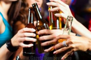 Statistici îngrijorătoare: 80% din adolescenţii români au consumat alcool! DSP Dâmboviţa: „Alcoolul nu este o rezolvare!”