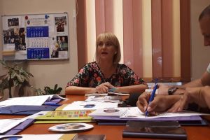 DAS Arad va monitoriza copiii ai căror părinţi sunt plecaţi în străinătate