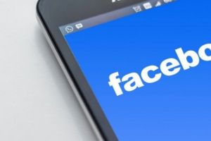 Facebook anunţă noi modificări. Sunt vizate paginile oficiale şi de publicitate