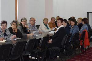 Scandal la Prefectura Sibiu pe banii angajaţilor de la Protecţia Copilului