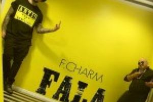 F. Charm da startul celui de-al treilea album al sau, dupa “Oaia Neagra” si “Gradina cu Spini”