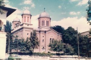 Preotii Catedralei Sfintii Apostoli Petru si Pavel din Constanta intre anii 1951 si 2001