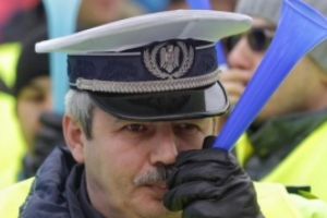 Ce avantaje au poliţiştii prin noul statut. Legea, aprobată de Guvern