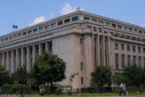 Guvernul se pune cu BURTA pe CARTE. Dicţionare şi cărţi de gramatică, CUMPĂRATE pentru Palatul Victoria