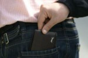 Hotul din Zavoaia a lasat un consatean de-al lui fara suma de 200 de lei