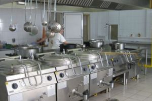 Spitalul Judeţean Satu Mare are bucătărie proprie! Mâncarea rece devine istorie