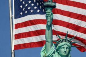 Guşă zice că se supără Trump pe România dacă Dragnea nu merge la recepţia de Ziua Americii