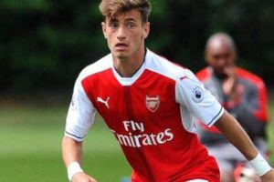 Unul dintre cei mai promiţători fotbalişti români a fost dat afară de la Arsenal Londra