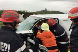 Accident între două microbuze pe centura municipiului Săcele