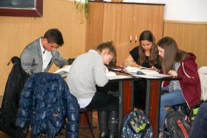 Emoţii pentru viitorii liceeni. Aproape 6.000 de elevi se pregătesc de admitere