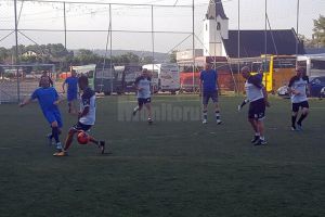 Centru Vechi conduce în clasament înaintea ultimei runde