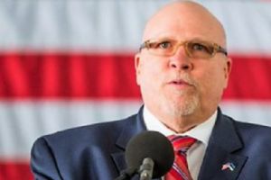 Ambasadorul american în Estonia, James Melville, demisionează din cauza unor declaraţii ale lui Trump