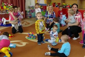 Mai mulţi bani pentru funcţionarea creşelor!