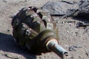 Răfuială mafiotă la Valea Vişeului. Au aruncat cu o grenadă ofensivă spre o casă