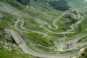 Transfăgărăşanul se deschide azi, printre urşi