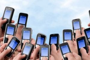 RAPORT. Peste un milion de români au telefoanele infestate cu viruşi