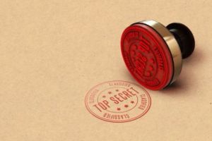 Aleşii PSD-ALDE propun SALARII mai mari pentru BUGETARII cu acces la INFORMAȚII SECRETE. Ce MAJORĂRI prevede proiectul?