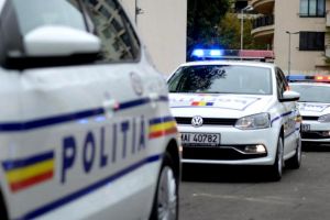 Aţi văzut-o? Poliţiştii caută o femeie dispărută de mai bine de o săptămână