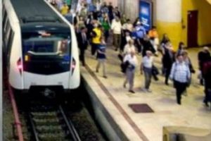 Reducere de 50% la cartelele de metrou pentru studenţi