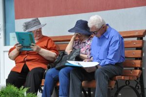 Din iulie, mai mulţi bani pentru pensionarii din sistemul public de pensii