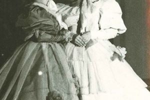 Casa cu trei fete“. Debut, Constanta 1962 