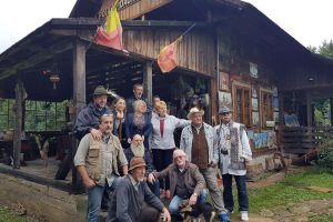 Tabăra de pictură din Poiana Dacilor, promotor al Bucovinei în întreaga ţară