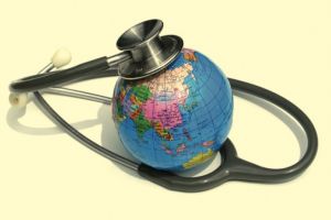 Au fost simplificate procedurile de acces şi decontare a tratamentelor în străinătate