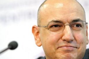 Lucian Duţă îl IRONIZEAZĂ pe Dacian Cioloş: „Trebuia să mă fac AGRONOM”