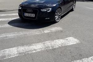 Alo, Poliţia? Merge şi aşa?