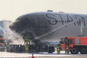 INCIDENT AVIATIC. Cabina unui avion s-a DEPRESURIZAT şi a ATERIZAT DE URGENȚĂ