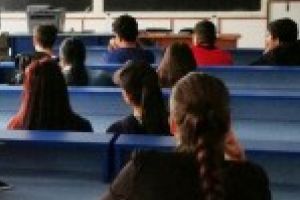 Fenomen aparut recent, sexting-ul  este practicat  in special de adolescenti si tineri