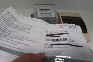 VESTE BUNĂ: Facturi MAI MICI la ENERGIA ELECTRICĂ, începând de LUNA ACEASTA