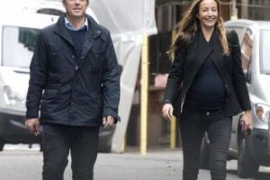 Lună de miere cu peripeţii. Actorului britanic Hugh Grant i-a fost rapită proaspăta sotie. Motivul a fost şocant