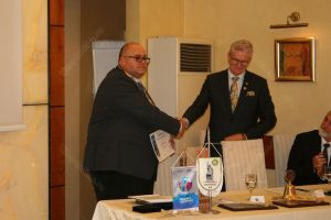 Florin Urîte, la final de mandat în fruntea Clubului Rotary Bistriţa. Ce distincţie a primit (FOTO)