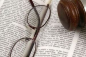 Potrivit analizei APADOR, abuzul în serviciu în noua variantă adoptată de comisia parlamentară, NU constituie infracţiune şi este aproape IMPOSIBIL de dovedit