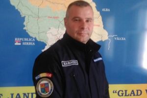 Tanar salvat de un ofiter de jandarmi si un timisorean din incendiul din Calea Girocului