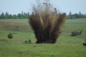 Misiune de distrugere controlată a muniţiei ridicate de pe raza judeţului, la Poroschia