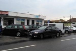 Tupeu de procuror! Masina Parchetului Maramures, parcata in drum. Explicatia soferului sfideaza logica