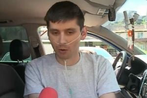 Calin Farcas, tanarul care avea nevoie de transplant pulmonar, a decedat in cursul noptii. Reusise sa stranga banii pentru operatie