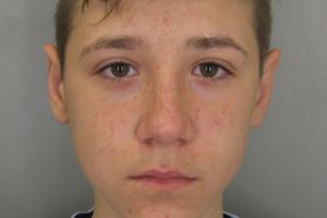 L-aţi văzut? Un tânăr de 17 ani a dispărut de acasă! UPDATE: Adolescentul a fost găsit