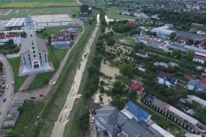 Intervenţia pompierilor la inundaţiile din Bacău