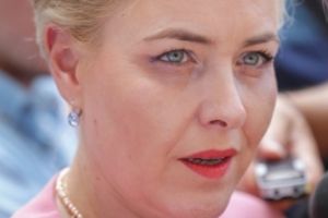 Detalii CUTREMURĂTOARE în cazul morţii soţului lui Carmen Dan: Poliţia a deschis DOSAR PENAL de moarte SUSPECTĂ