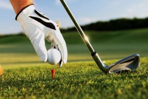 ”Cupa Mulbach 100”, competiţia de golf finanţată cu fonduri pentru activităţi culturale, prin care Primăria Sebeş vrea să promoveze municipiul în anul Centenarului